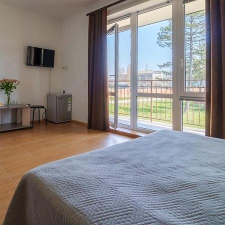 Hotel Пальмира Kobleve Exteriér fotografie