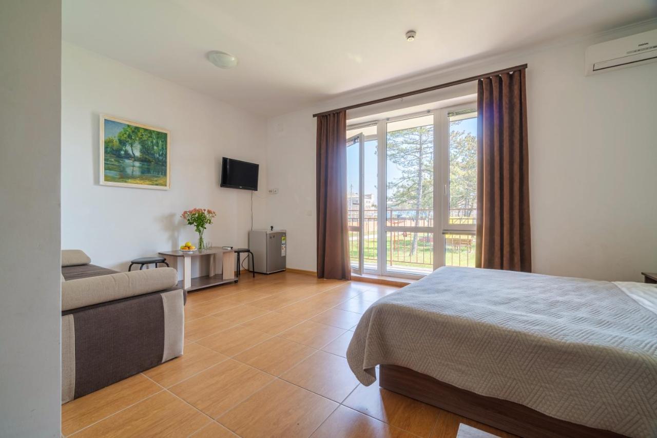 Hotel Пальмира Kobleve Exteriér fotografie