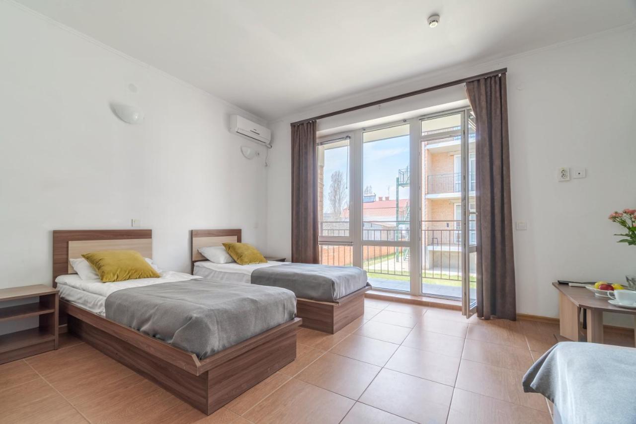 Hotel Пальмира Kobleve Exteriér fotografie
